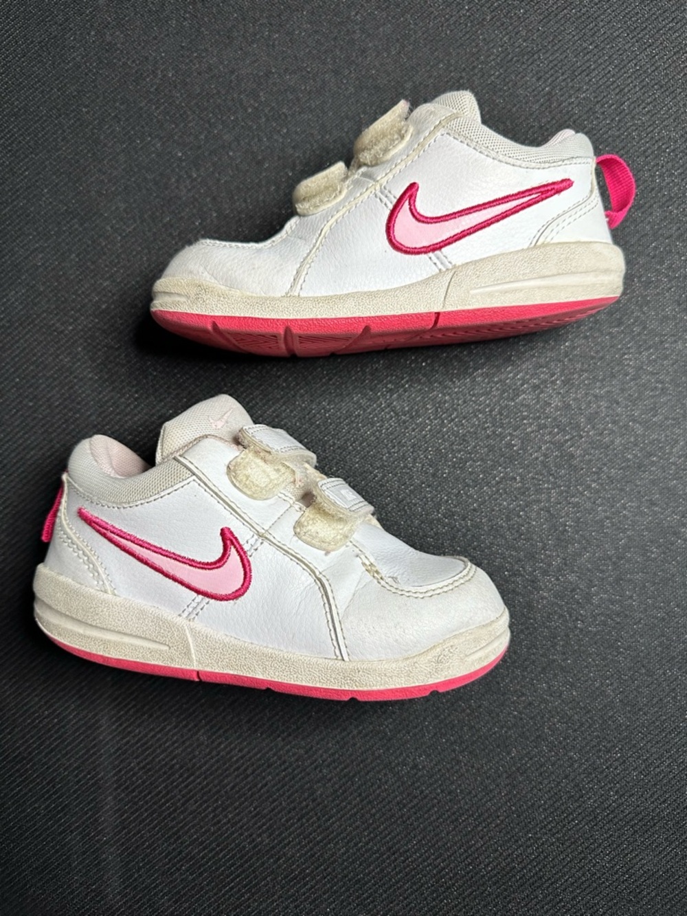 Nike Pico 4 TDV shoes in a white and pink - Sz 8C